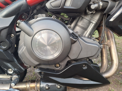 Imagen 5 de 19 de Benelli Tnt 300
