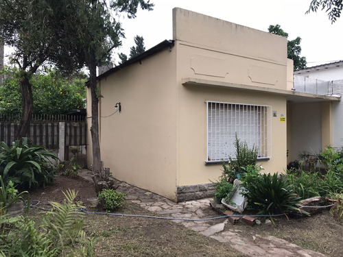 Casa En Venta En Pablo Podesta 