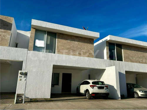 Casa En Venta En Privada Las Fuentes, San Luis Potosí, S.l.p.