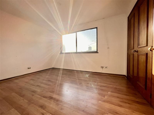 Departamento Venta En El Bosque A Paso Metro Tobalaba.