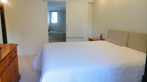 Imagem 19 de 29 de Apartamento 210m², 04 Dormitórios (sendo 02 Suítes), 05 Banheiros E 04 Vagas Na Garagem. Condomínio Com Portaria 24hrs, Piscina, Academia E Salão - 20092505 - 68555825