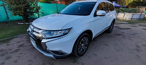 Mitsubishi  Outlander  Glx 2.4