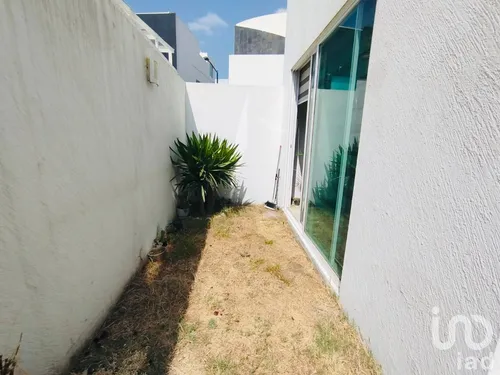 Venta Casa 3 Ambientes Lomas De Angelópolis