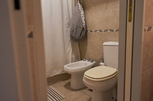 Imagen 12 de 21 de Venta Departamento 2 Amb. Caseros Centro
