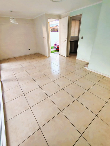 Casa En Venta De 3 Dormitorios 3 Baños En Puente Alto