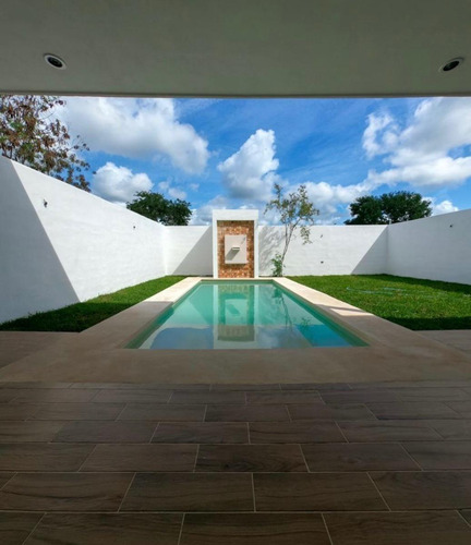 Casa En Venta Merida, Conkal Privada Praderas Del Mayab, Modelo 3, Doble Altura, Entrega Inmediata