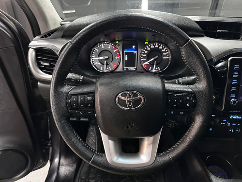 Toyota Hilux 2.8 Tdi 4x2 Srx At6