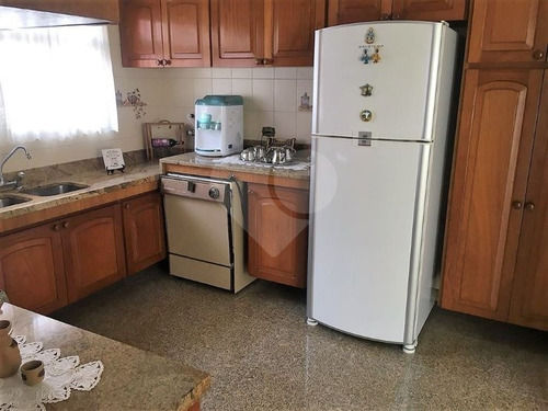 Linda Casa Com Muito Espaço, Suite, Sala De Estar, Sala De Jantar, Copa E Quintal Amplo . - 3-im309607