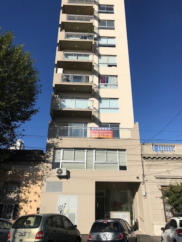 Departamento En Venta En Avellaneda Centro