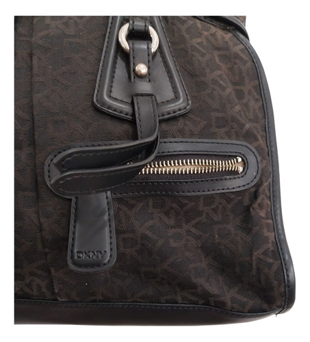 Cartera Dona Karan New York Amplia Con Logo Negro Estampado Logo Níquel Negro (Usado)