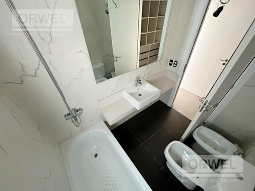 Imagen 17 de 28 de Venta Esquinero - 3 Ambientes - 2 Baños - Cochera Opcional