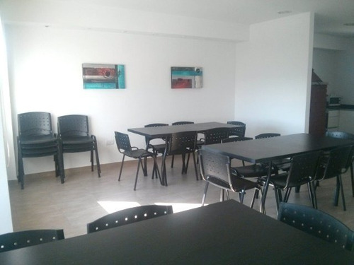 Imagen 10 de 30 de Venta / Oportunidad / Moderno Departamento 3 Amb Con Cochera Frente A Plaza España/ Mar Del Plata