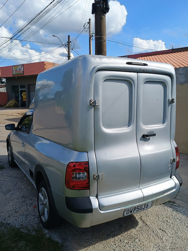 Volkswagen Saveiro 1.6 Cab. Simples Total Flex 2p