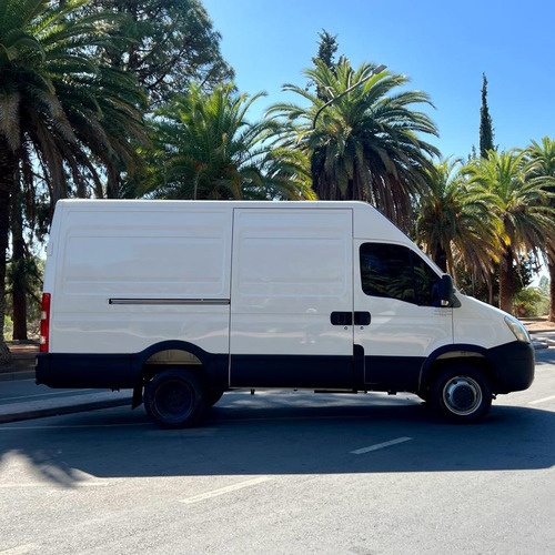 Iveco Daily 3.0 Furgon 55c16 H2 155cv 15.6m3 3950