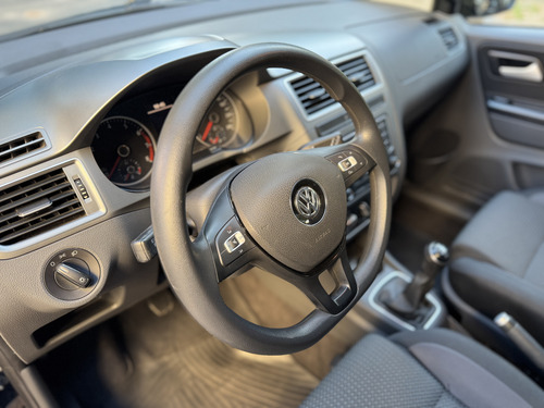 Volkswagen Suran 1.6 Comfortline