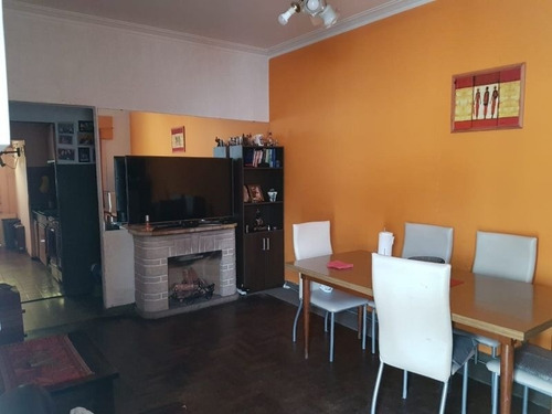 Imagen 3 de 9 de Chalet Ph En Venta En Castelar Norte