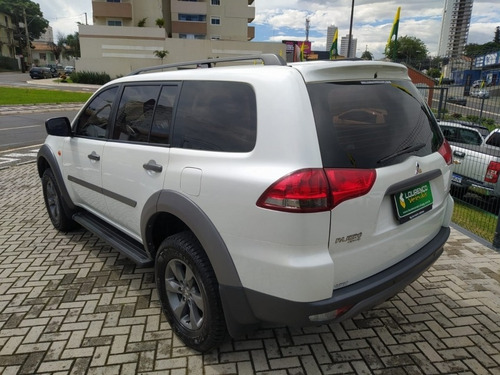 Imagem 5 de 12 de Mitsubishi Pajero 3.2 Diesel Outdoor 4x4 Automática