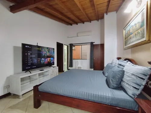 Apartamento En Venta En Laureles. Cod V16201