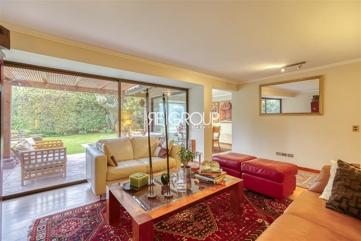 Imagen 4 de 22 de Casa En Venta De 4 Dorm. En Lo Barnechea