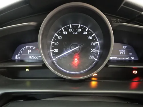 Mazda 2 Touring Sdn 1.5 At
