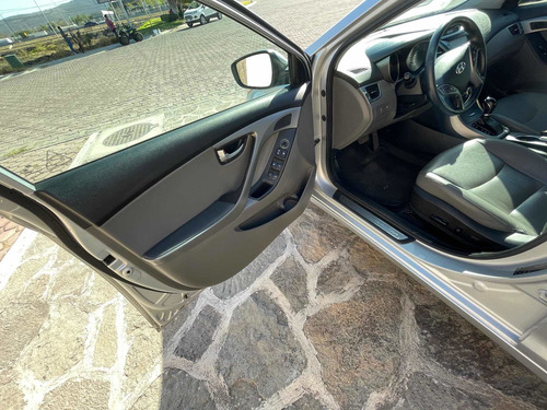 Hyundai Elantra 2.0 Limited Tech Navi At 2016