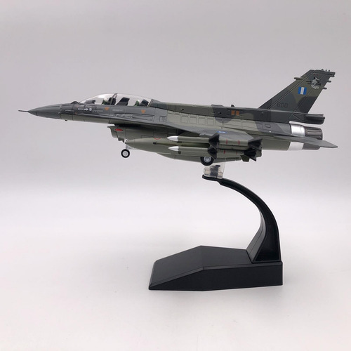 Conmemoración De Aviación De F16d A Escala 1/72 Con