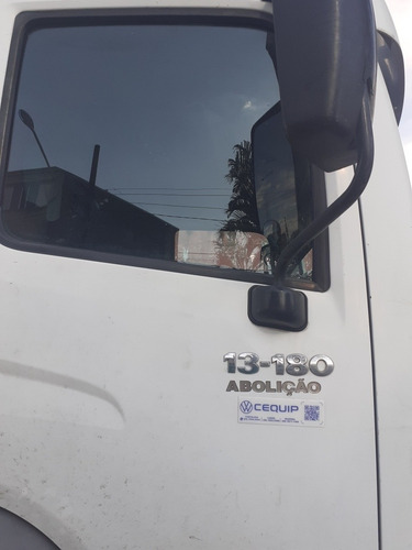 Imagem 2 de 15 de Volkswagen 13 180 Costellation