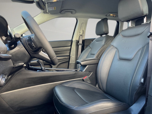 Jeep Compass LONG. T270 1.3 TB 4x2 Flex Aut.