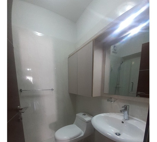 Imagen 16 de 22 de En Venta Bello Apartamento En Resd Chelsea Court El Parral