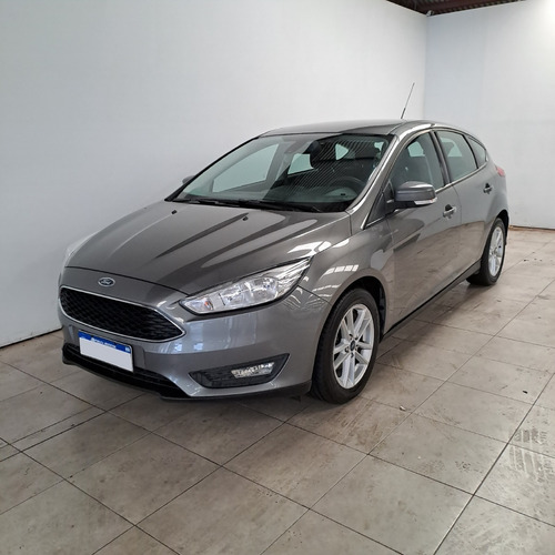 Imagen 2 de 18 de Ford Focus 5p 1.6l N Mt S 2017
