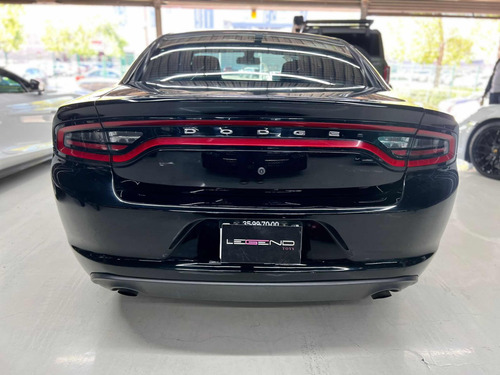 Dodge Charger Police V8 At
