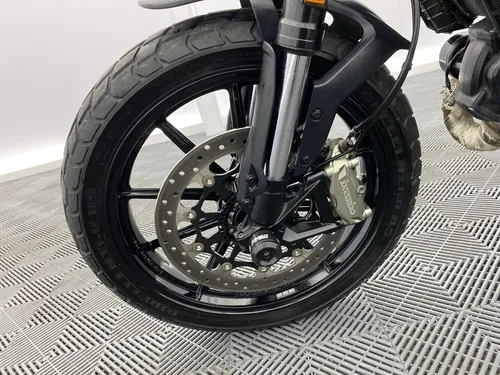 Ducati Scrambler 800 Dark
