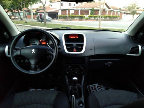 Imagem 10 de 14 de Peugeot 207 1.4 Xr Passion Sport 8v Flex 4p Manual