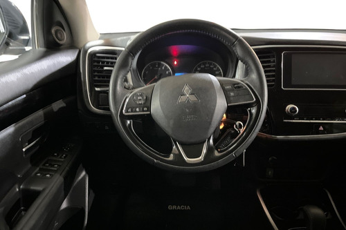 Mitsubishi Outlander (IN) 2.0 GLX AT 4X2