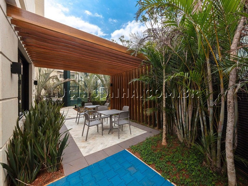 Apartamento Alto Padrão À Venda Na Vila Mariana - 267 M², 4 Suítes, Varanda, Lavabo, 5 Vagas E Depósito - 179