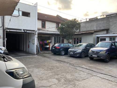 Oportunidad: Oficina Comercial Frente Al Parque O'higgins
