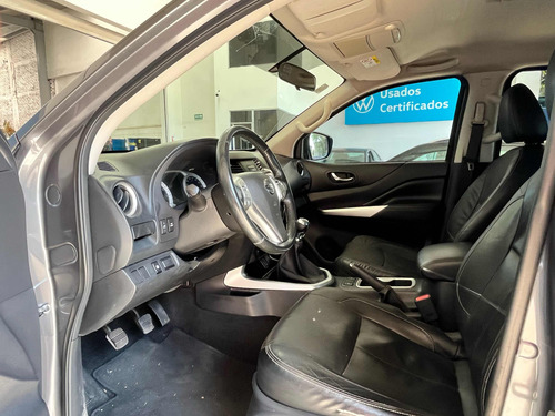 Nissan NP300 Frontier 2.5 Doble Cabina Aa Pack Seg 4x4