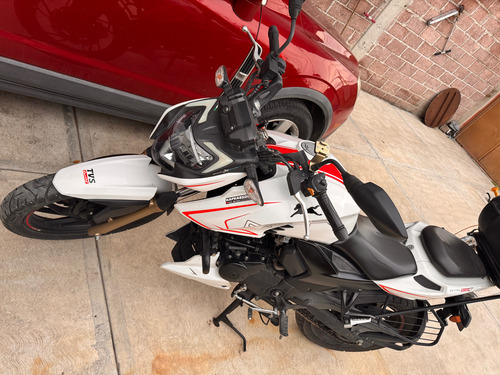 Rtr Excelente Moto, Ideal Para Ciudad, 32km X Lit
