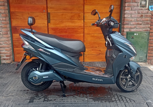 Imagen 2 de 5 de Sunra Hawk Moto Scooter Electrico