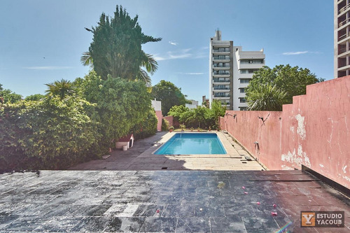 Imagen 17 de 30 de Casa En Venta - 4 Dormitorios 4 Baños - 350mts2 - Piscina - Cocheras - La Plata