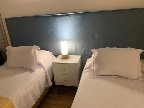 Imagen 7 de 23 de Divino Apartamento En Playa Mansa De 2 Dormitorios Para Alquilar - Solo Febrero