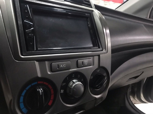 Imagem 3 de 14 de Honda City 1.5 Lx At 2014