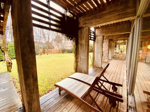 Venta De Casa 4 Dormitorios En La Arbolada, Punta Del Este