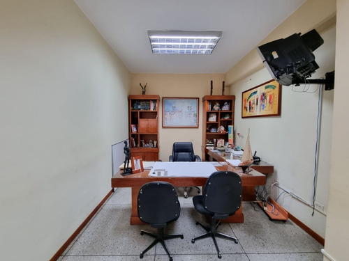 Imagen 7 de 11 de Maritza Lucena 04245105659 Vende Bella Oficina En Zona Industrial I Amoblada. Mls: 22-23758