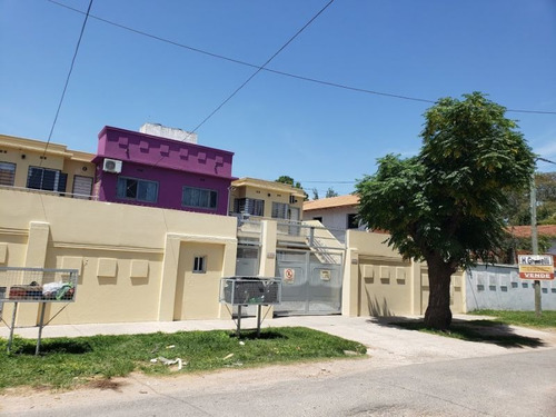 Imagen 3 de 13 de Departamento En Venta En José C Paz