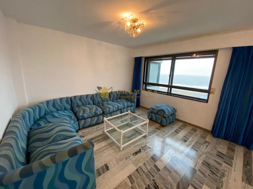 Muy Lindo Apartamento De 3 Dormitorios Con Balcon. Ubicado En La Brava, Con Muy Buena Vista.-ref:787