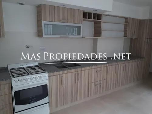 Imagen 2 de 18 de Casa En Venta De 5 Ambientes En Villa Luro