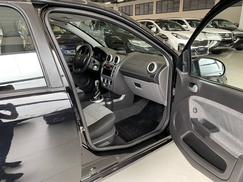 Imagem 11 de 15 de Ford Fiesta 1.6 Rocam Sedan 8v Flex 4p Manual