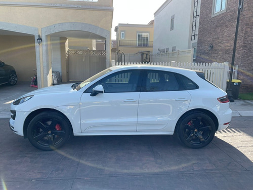 Imagen 2 de 9 de Macan Turbo 2018