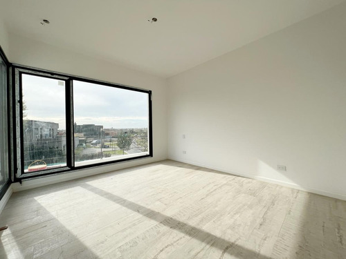 Imagen 18 de 28 de Casa En Venta En El Canton Barrio Norte A Estrenar Lote Interno Con Vista A Laguna!